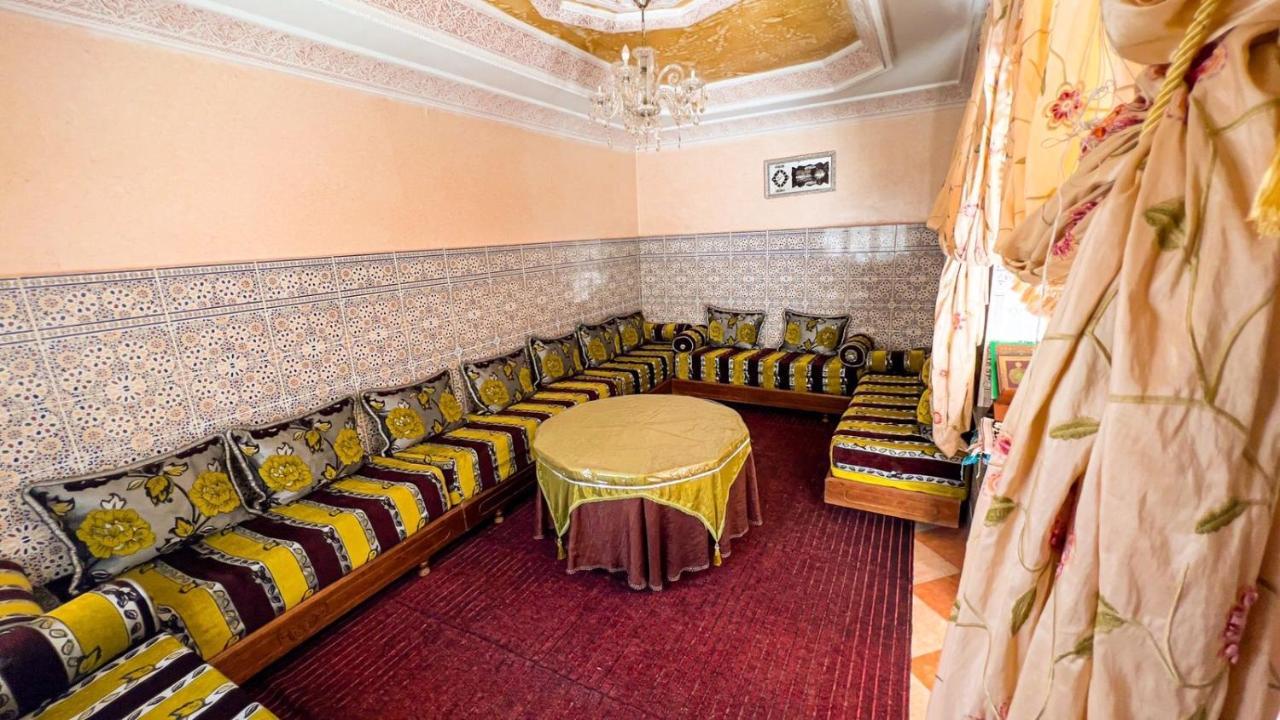 Dar Haut De Gamme Et A Un Prix Imaginaire Hostcom For Families Only Wadżda Zewnętrze zdjęcie